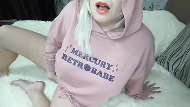 Hairy Pussy Teasing Play - 1 image