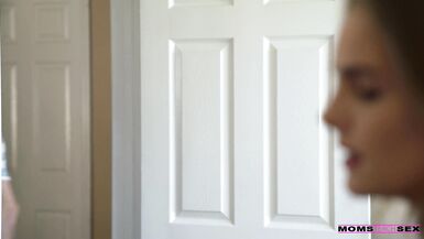 What Happened with My Stepmom on Halloween - S14:e1 - 4 image