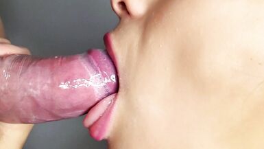 CLOSE UP: Amazing blowjob. I broke the condom to suck all the cum - 10 image