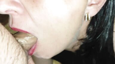 Mature MILF Housewife agreed to Fuck with her Stepson - 6 image