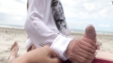 Who the hell are you?! I don't know you! Public anal creampie. - 5 image