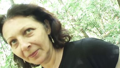 Les mamans allemandes qui aiment baiser des bites dures #5- parlé en allemand