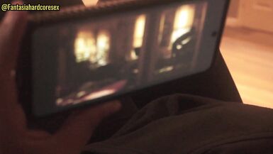La mia sorellastra ingoia il mio pene dopo aver visto un film PARTE 1 - 3 image