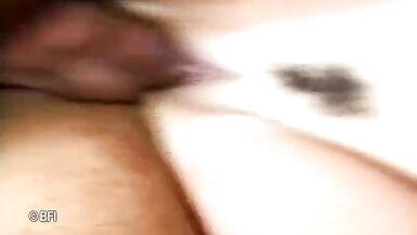 Blonde dominée dans une séance de baise sur le visage