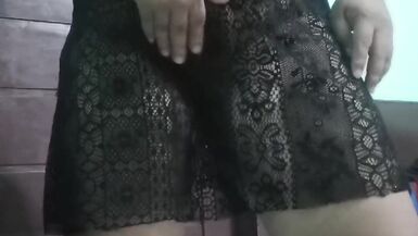 Sexy Filipina Milf Taking Her Dildo To Town - 2 image