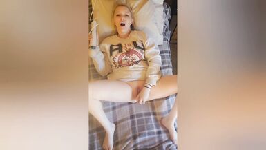 Vea Chevelle tries inflatable dildo - 15 image