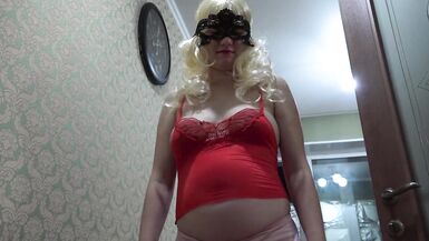 Mature MILF Peeing in Nylon Tights - 2 image