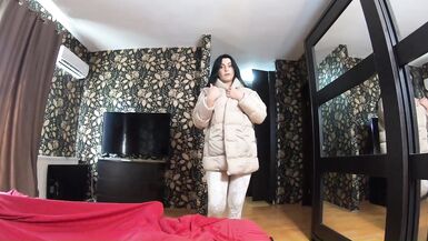 Preview-milfycalla- Yoga Pants, Cameltoe and Cumshots on My Downjackets 196 - 4 image