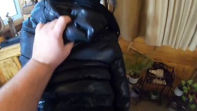 Milfycalla - Beaucoup de sperme sur ma doudoune noire et mon legging en cuir noir 216 - 12 image