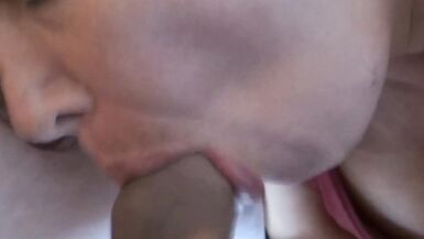 Je mets ma bite dans la bouche de ma belle-mère et elle me suce jusquà ce que je jouisse. - 15 image