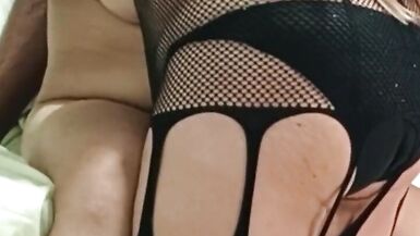 Inexperienced girl in bed sucks my stepmom's pussy and I suck hers - 13 image