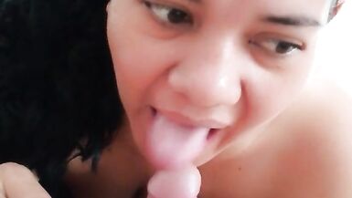 Beautiful neighbor sucking rich deep throat - 4 image