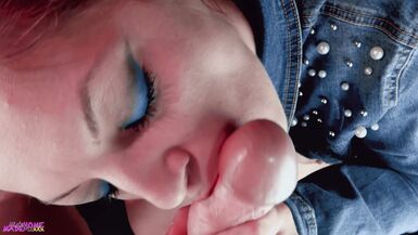 Sexe oral sans pipe - Jeux de langue et de lèvres tendres qui font plaisir à son frenulum sensible - 10 image