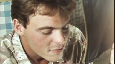 Milly Dabbraccio baise Roberta Cavalcante avec une sangle lors dune orgie vintage