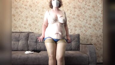 Mature big ass shakes in new panties. Trying on from busty milf in lingerie. PAWG.