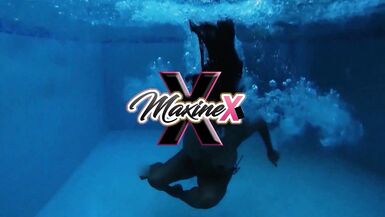 Lezdom Alert! Redhead Lily Cade Screws Maxine X's Tight Oriental Holes!