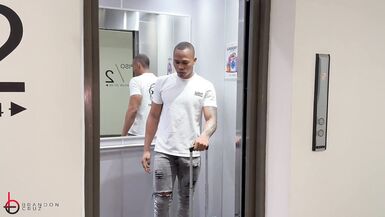 BBC fode um rabo grande de ébano depois de chegar de uma viagem - Brandon Cruz e Carla Morelli - 5 image