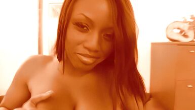 La MILF negra Jada Fire se sale del tiesto - 2 image