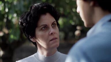 Milf is getting her hairy pussy massively fucked