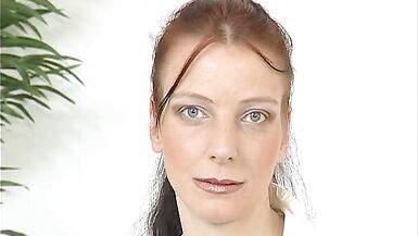 Housewife shows off her brutally thick nipples