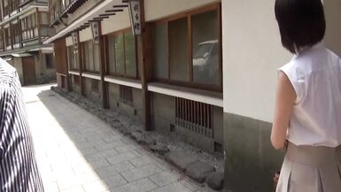 M960G01 When you pick up a inexperienced wife who is fleetingly alone away from her family and invite her to a private hot spring ... - 1 image