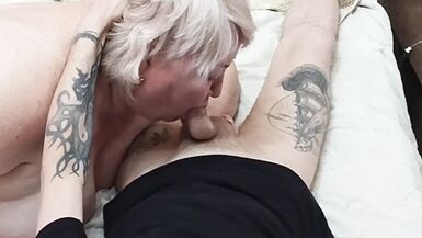 Jaime quand ma belle-mère fait une pipe et aspire jusquà la dernière goutte de sperme. - 15 image