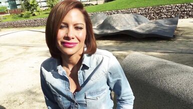 Aufgegriffene Milf Babe anal gefickt - 2 image