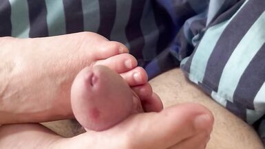 Morning foot tease and cum on toes - 5 image