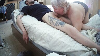 I love it when my neighbor gives a blowjob and sucked every last drop of cum out of my dick - 5 image