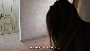 The guy plucked up the courage and touched the pussy of his best friend's stepmother - 2 image