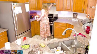 Free use MILF stepmom fucked in the kitchen while washing dishes - 14 image