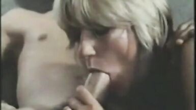 MILF seduce il ragazzo della porta accanto - vintage - 14 image