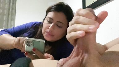 She didn't mind that I masturbated and she helped me - 13 image