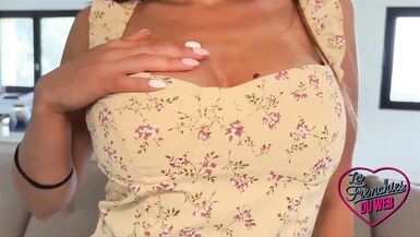 Jess, a sublime Italian, loves French cocks - 1 image
