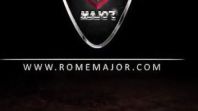 Roma Maior Mulher Quente Pool Pick up - 1 image