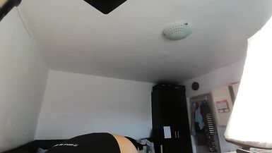 Amateur wife doing naked chores around the house. Amateur wife blows with carrot.