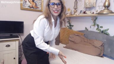 La secretaria necesita tu polla