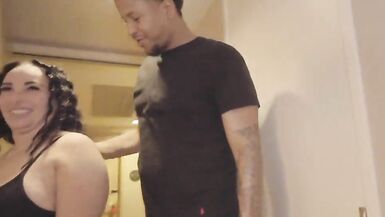 BIG BOOTY HOTWIFE LOVES BBC