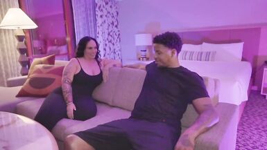 BIG BOOTY HOTWIFE LOVES BBC