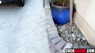 Cuck hubby bringt schwarzen Freund für mürrische Frau - 1 image