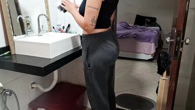 Catching the maid in the bathroom while the wife sunbathes - 1 image
