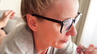 Hot stepmom sharing CUM with stepson's own load. CUMSWAP PERV FAMILY - 4 image