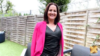 Naughty milf Ellie takes a cock - 5 image