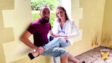 Monyca, la MILF canon, obtient ce qu’elle voulait : une bonne baise hard !