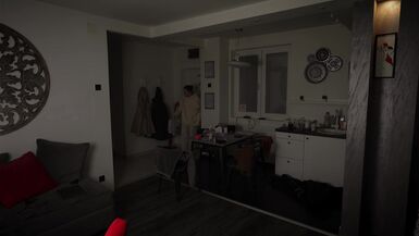 La traviesa madrastra termina en una corrida caliente en la cama compartida