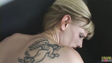 Darryl Hanah gets her small tits and face splattered with BBC in POV action