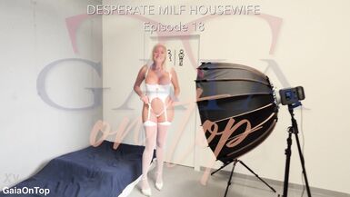 Watch MILF BearBang and GaiaOnTop's anal fetish and pussy squirting party