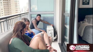 Regarde Agatha Mama affronter la grosse bite noire de Jonh Rick23 dans une orgie sauvage d’Halloween ! - 5 image