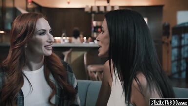 Shay Sights & Reagan Foxx - The Deceitful Twins - Devour Each Other's Pussies in Wild Group Sex - 6 image