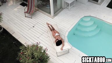 Alyssia Kent's hot footjob before getting pounded hard